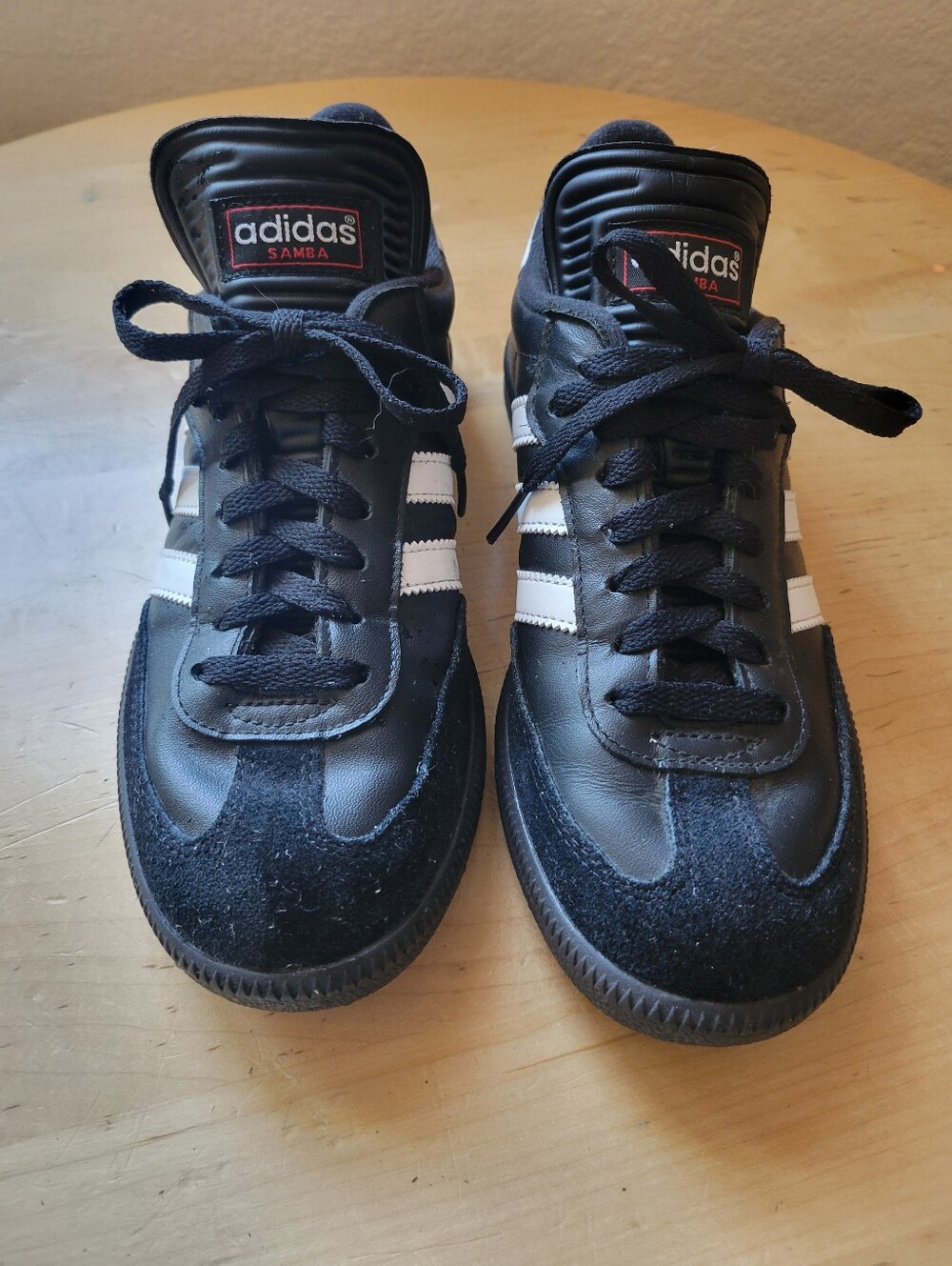 Adidas Samba Indoor Soccer Shoes Mens 7/Women's 8 Like New Black W/White Stripe - Picture 2 of 5
